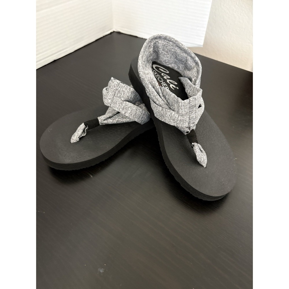Skechers Cali Yoga Foam Sandals Womens 6 Gray Heather Comfort Flip Flops